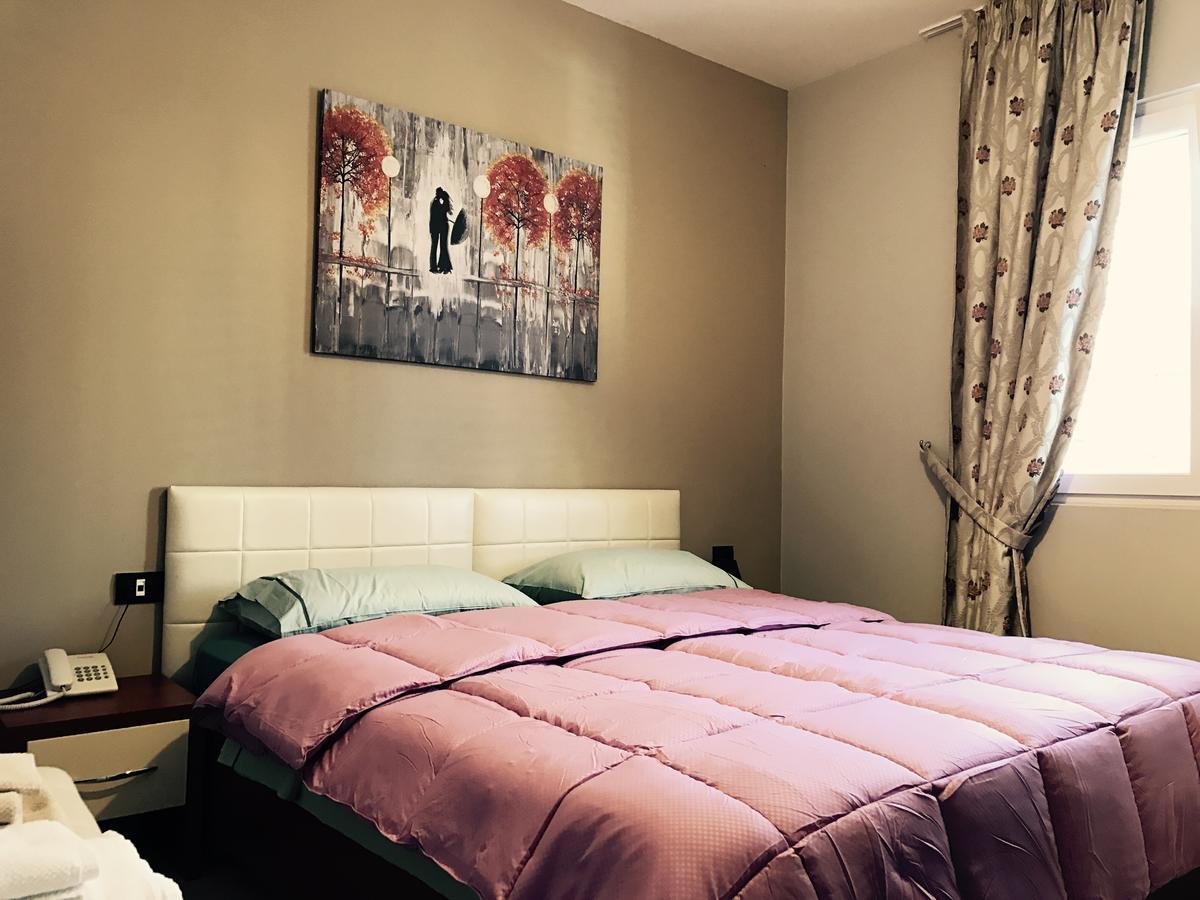Ada 3* Tirana